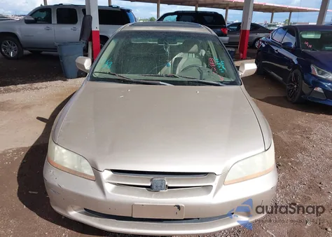 2000 Honda Accord 3.0 Ex из США, поврежденный, VIN 1HGCG1655YA028823